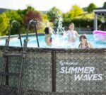 Summer Waves Frame Pool Komplettset | Rund 488x122 cm Rattanoptik Grau | Aufstellpool Set | Gartenpool & Schwimmbecken inkl. Filterpumpe, Einstiegsleiter, Abdeckplane, Bodenvlies & Reinigungsset