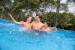 Bestway Hydrium Stahlwandpool Komplett-Set rund 488 x 132 cm Holz-Optik Grau Gartenpool Aufstellpool Sandfilter